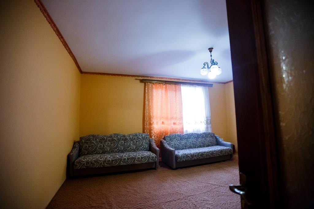 Guest House In Drachino Свалява Экстерьер фото