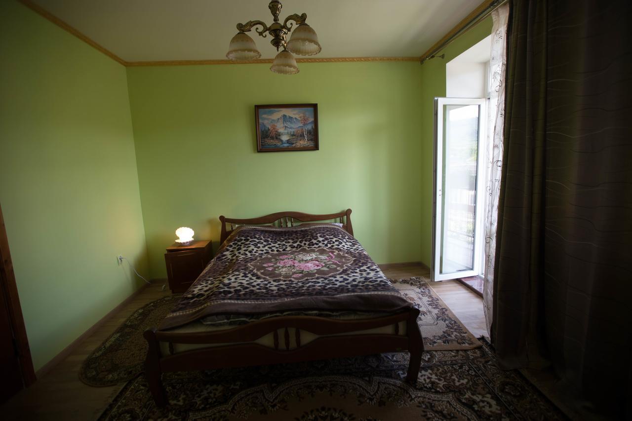 Guest House In Drachino Свалява Экстерьер фото